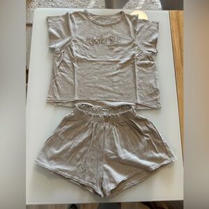 Play UP Linen t shirt/shorts set Toddler 5T